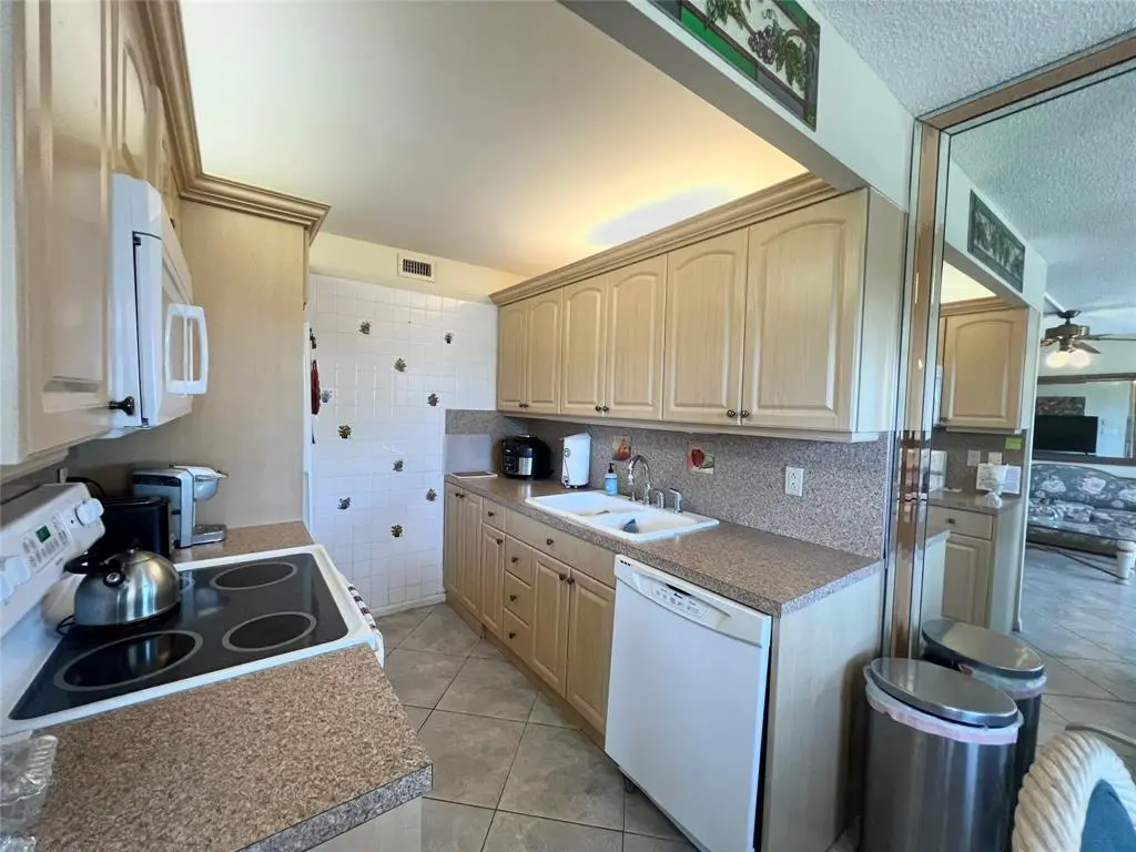 GetMedia - 2026-03-14T160659.632 at 4159 Cambridge G 4159, Deerfield Beach