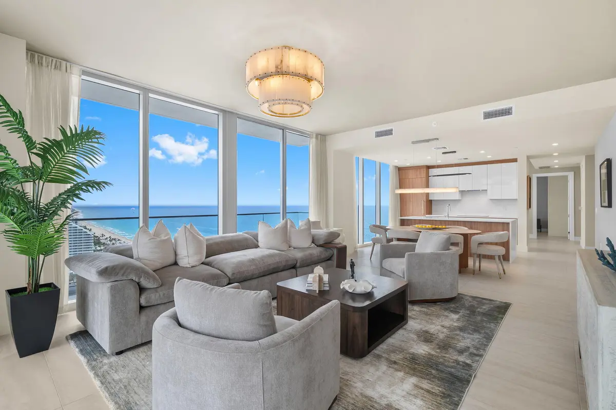 TURNKEY RESIDENCE at 151 N Seabreeze Boulevard 2503-e, Fort Lauderdale