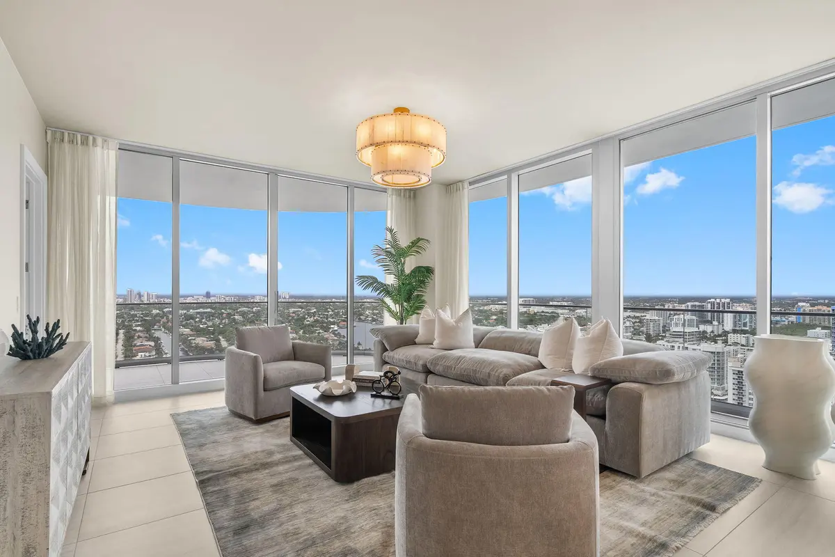TURNKEY RESIDENCE at 151 N Seabreeze Boulevard 2503-e, Fort Lauderdale