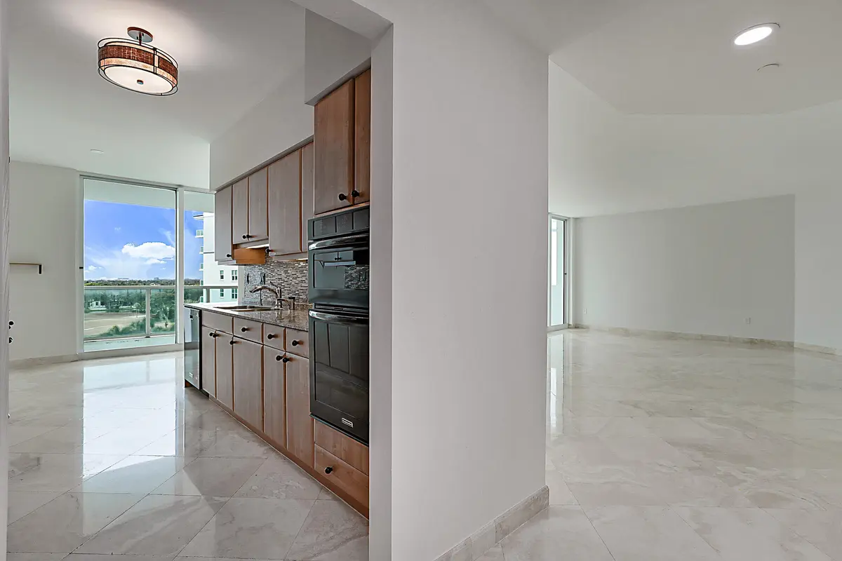 500 SE Mizner Blvd Unit A608-4 at 500 SE Mizner Boulevard A608, Boca Raton