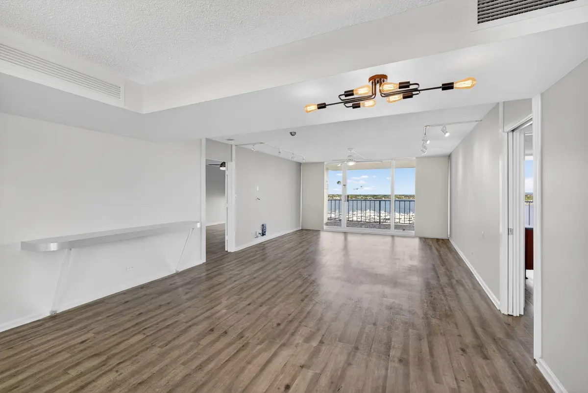 27-web-or-mls-24-print-5D1A5710 at 134 Lakeshore Drive T13, North Palm Beach
