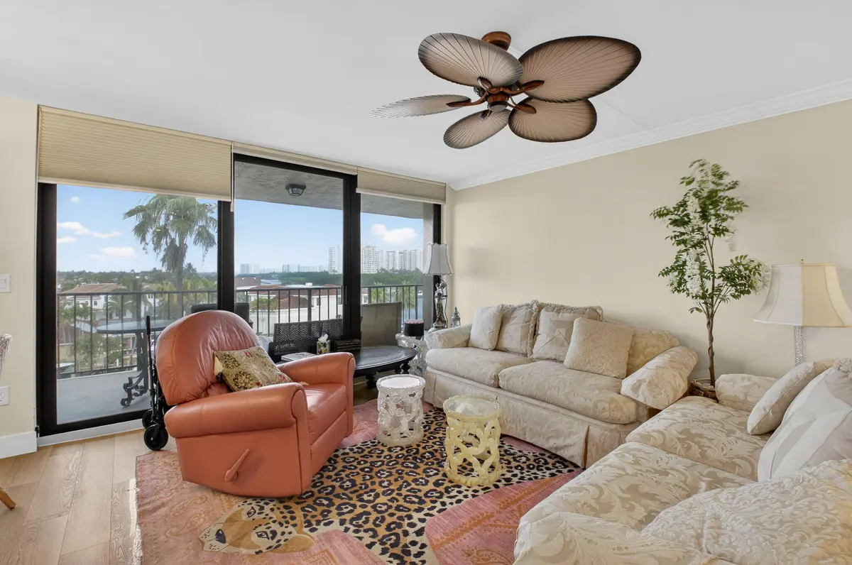 8-web-or-mls-DSC_3405 at 899 Jeffery Street 5100, Boca Raton