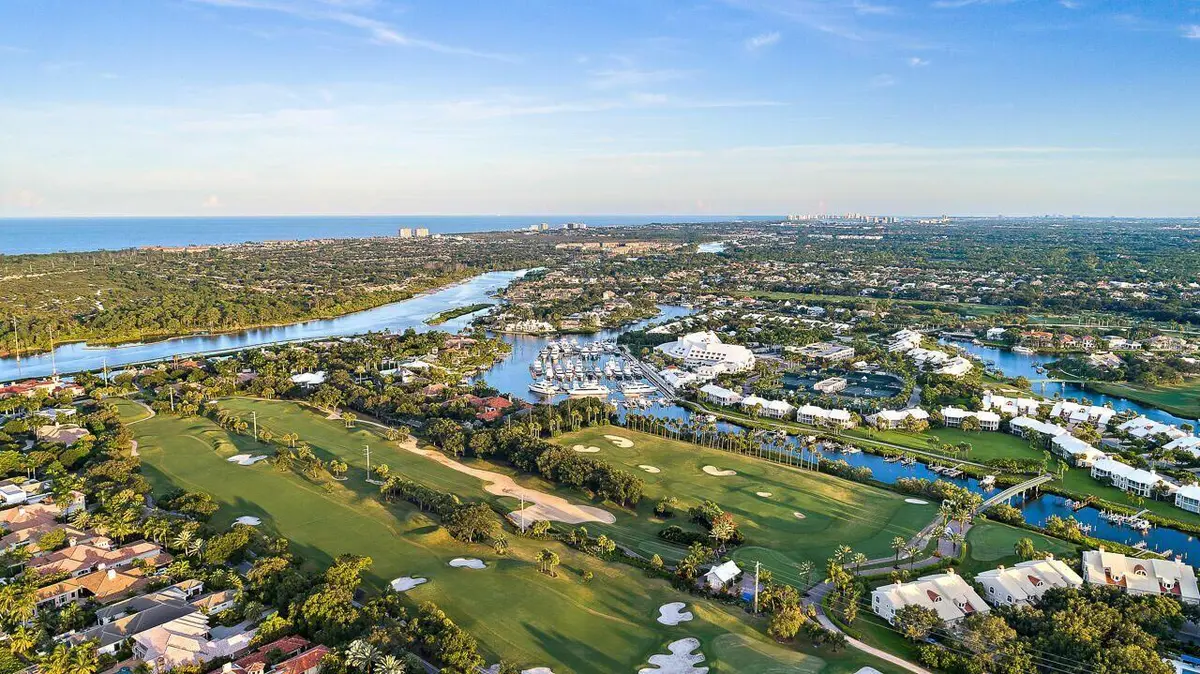 Club Golf at 158 Spyglass Lane, Jupiter