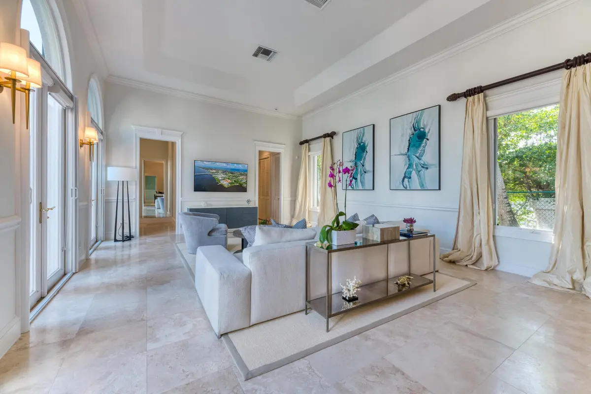 2258 Ibis Isle Rd E Palm Beach-large-018 at 2258 E Ibis Isle Rd Road, Palm Beach