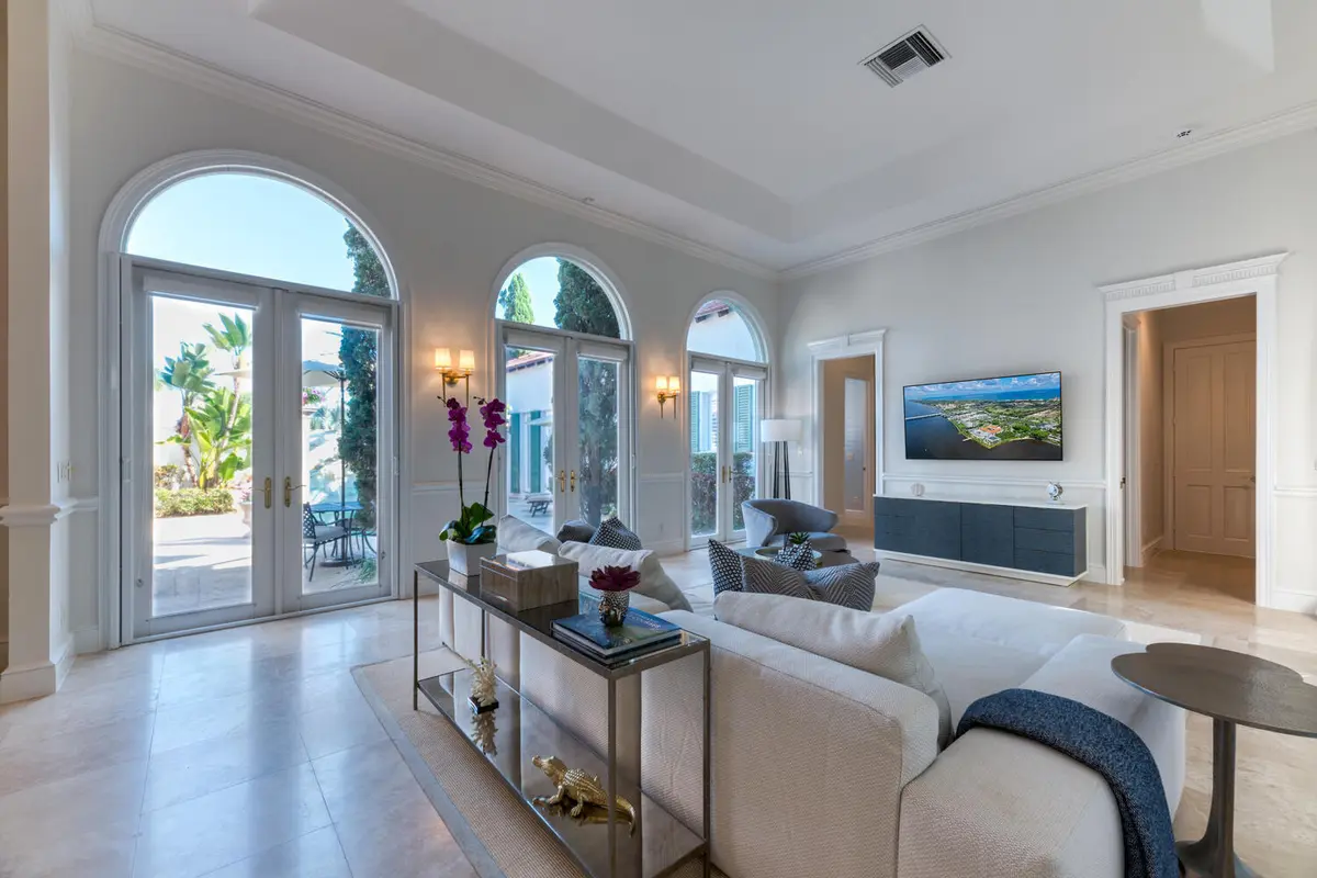 2258 Ibis Isle Rd E Palm Beach-large-019 at 2258 E Ibis Isle Rd Road, Palm Beach