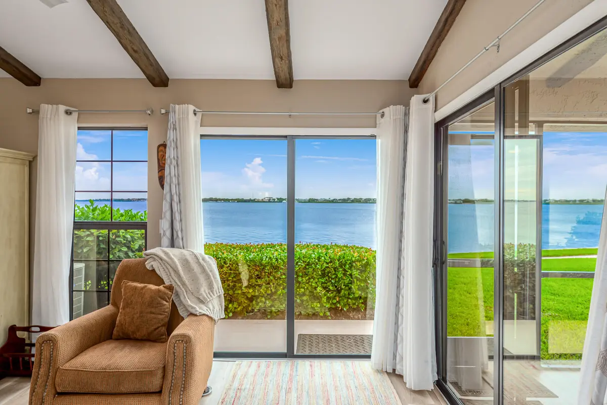 3513 SE Sandpiper Cir, Port St. Lucie, F at 3513 SE Sandpiper Circle, Port St. Lucie