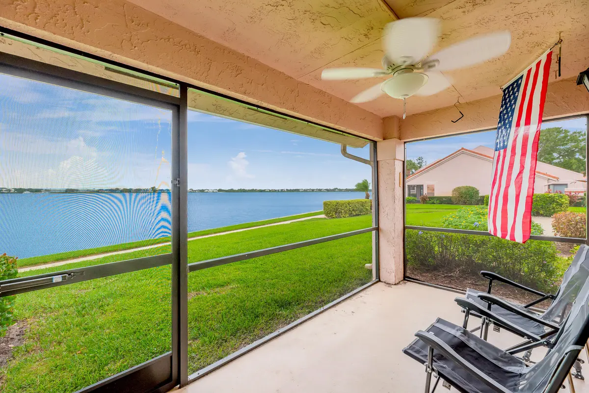3513 SE Sandpiper Cir, Port St. Lucie, F at 3513 SE Sandpiper Circle, Port St. Lucie