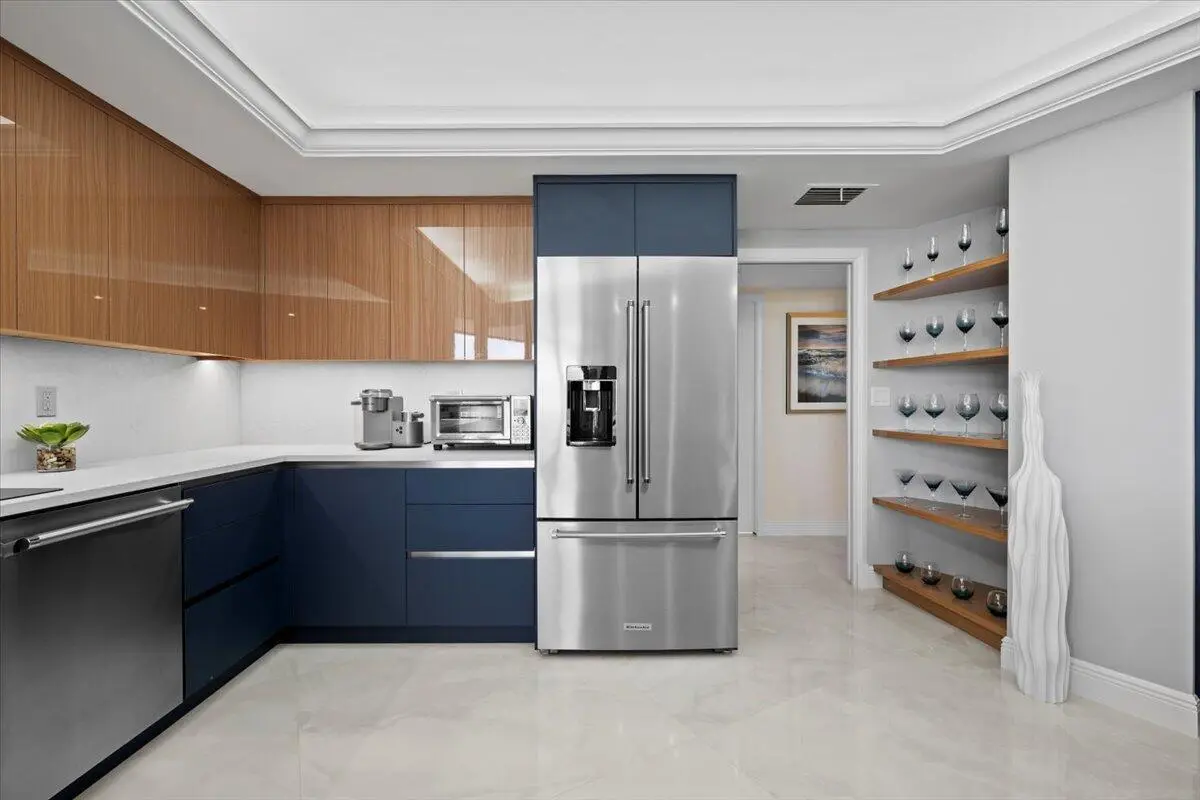 17-LUX_8130 at 100 Lakeshore Drive 1154, North Palm Beach