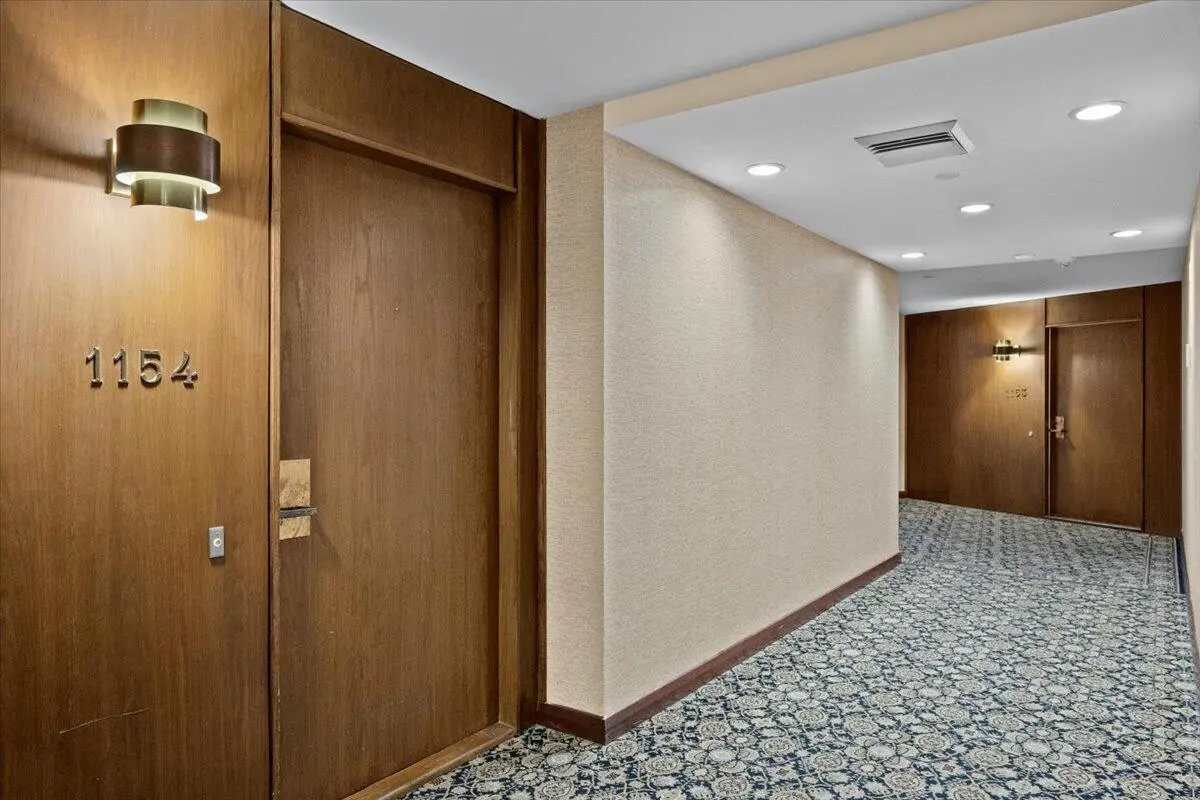 01-LUX_8275 at 100 Lakeshore Drive 1154, North Palm Beach