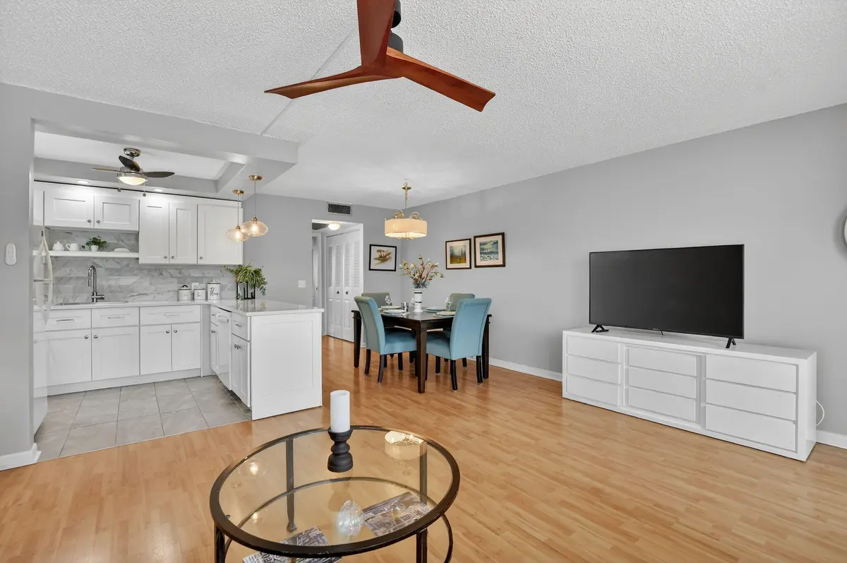 4-web-or-mls-DSC_4269 at 2074 Cambridge D, Deerfield Beach