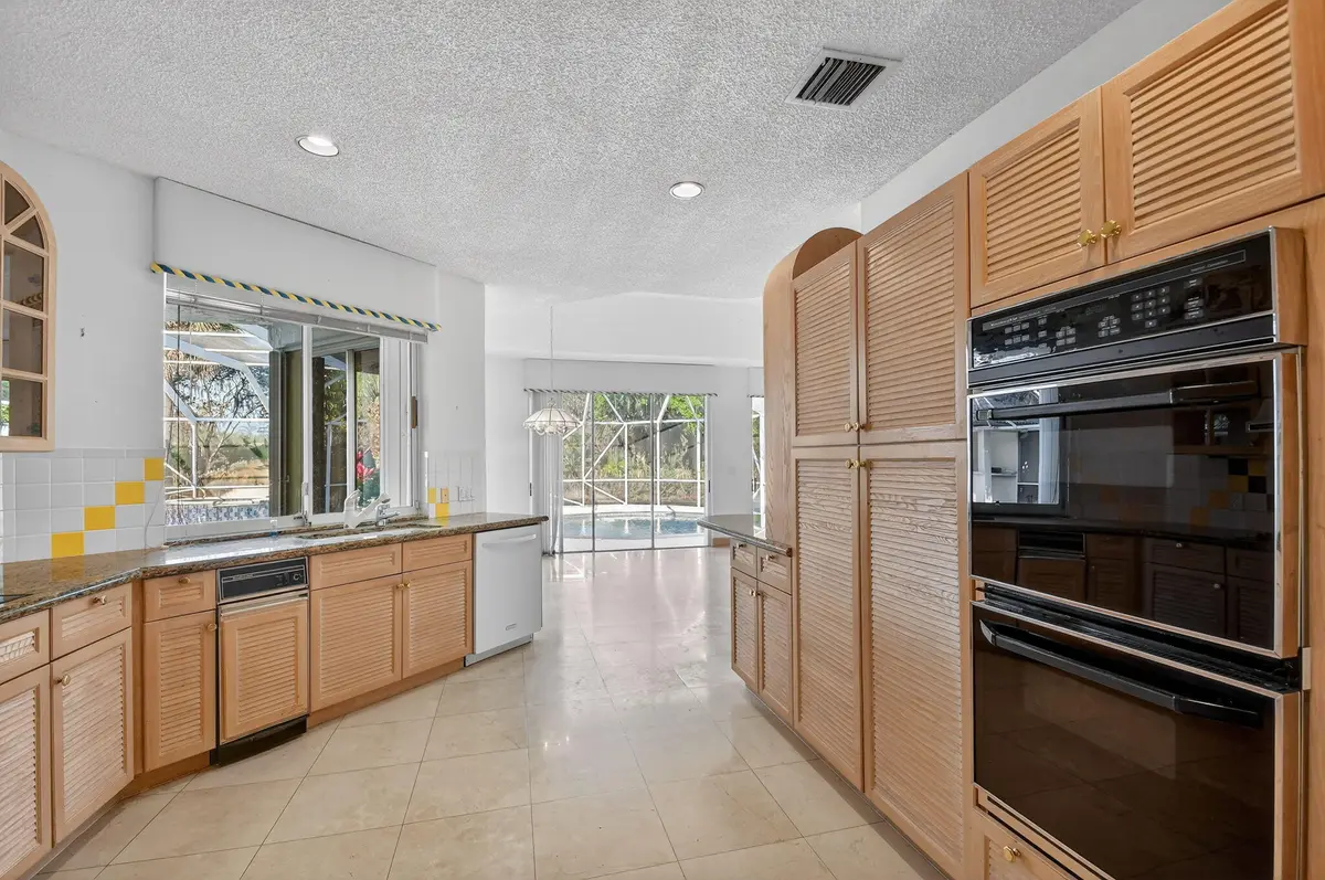 20-web-or-mls-DSC_4938 at 1711 Breakers West Boulevard, West Palm Beach