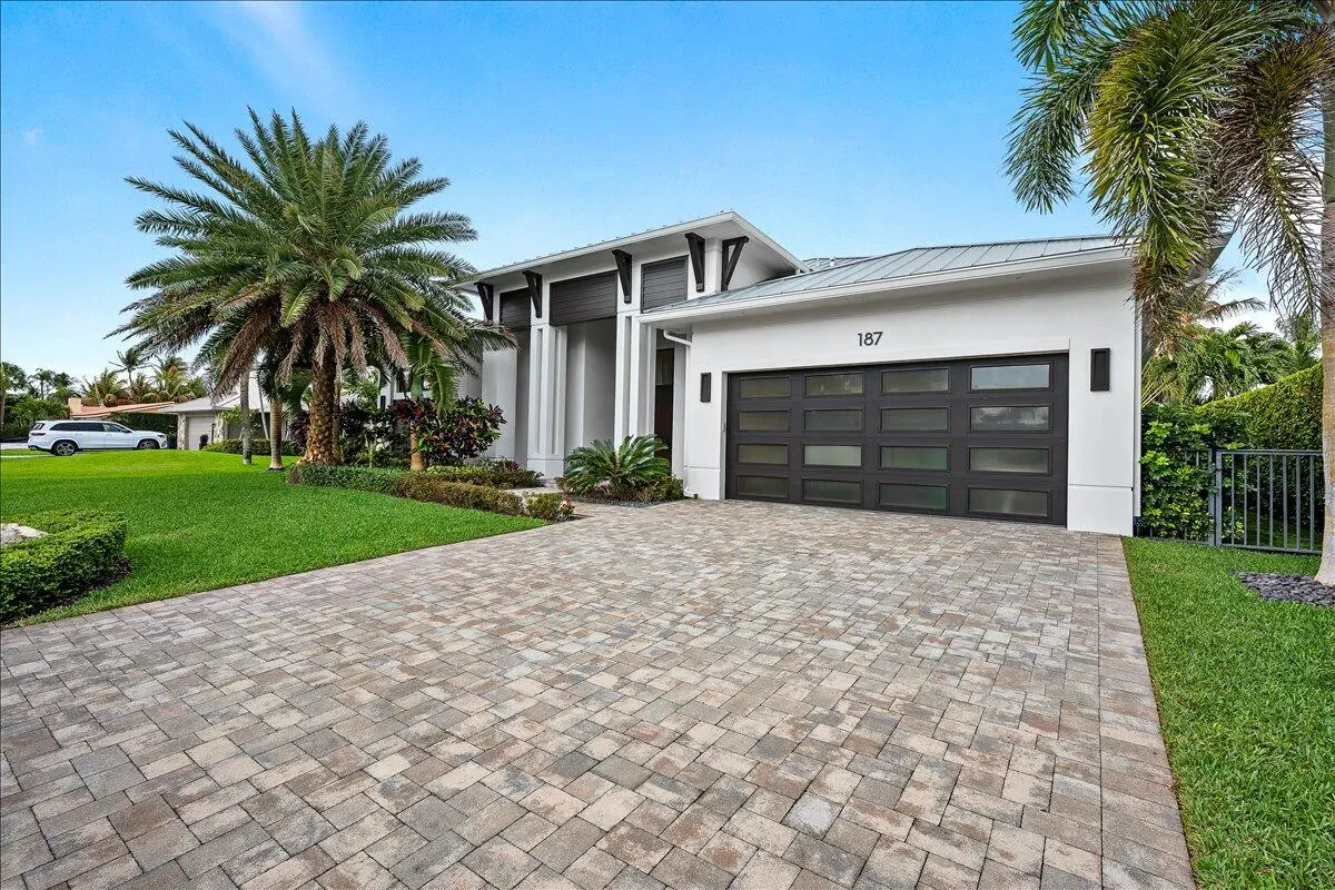 2 Car Garage at 187 Shelter Lane, Jupiter
