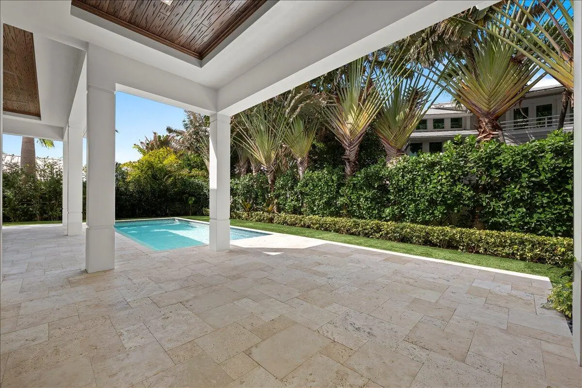 Patio at 187 Shelter Lane, Jupiter