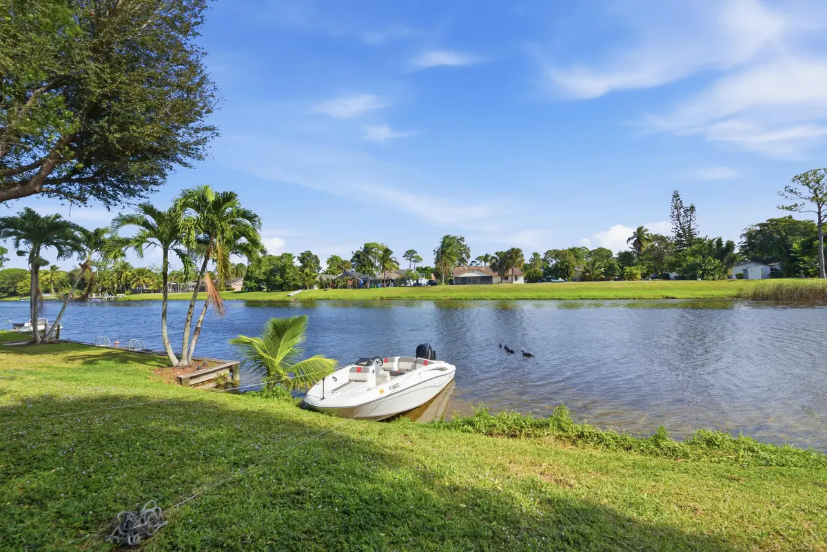 Water Access at 2462 Westmont Place, Royal Palm Beach