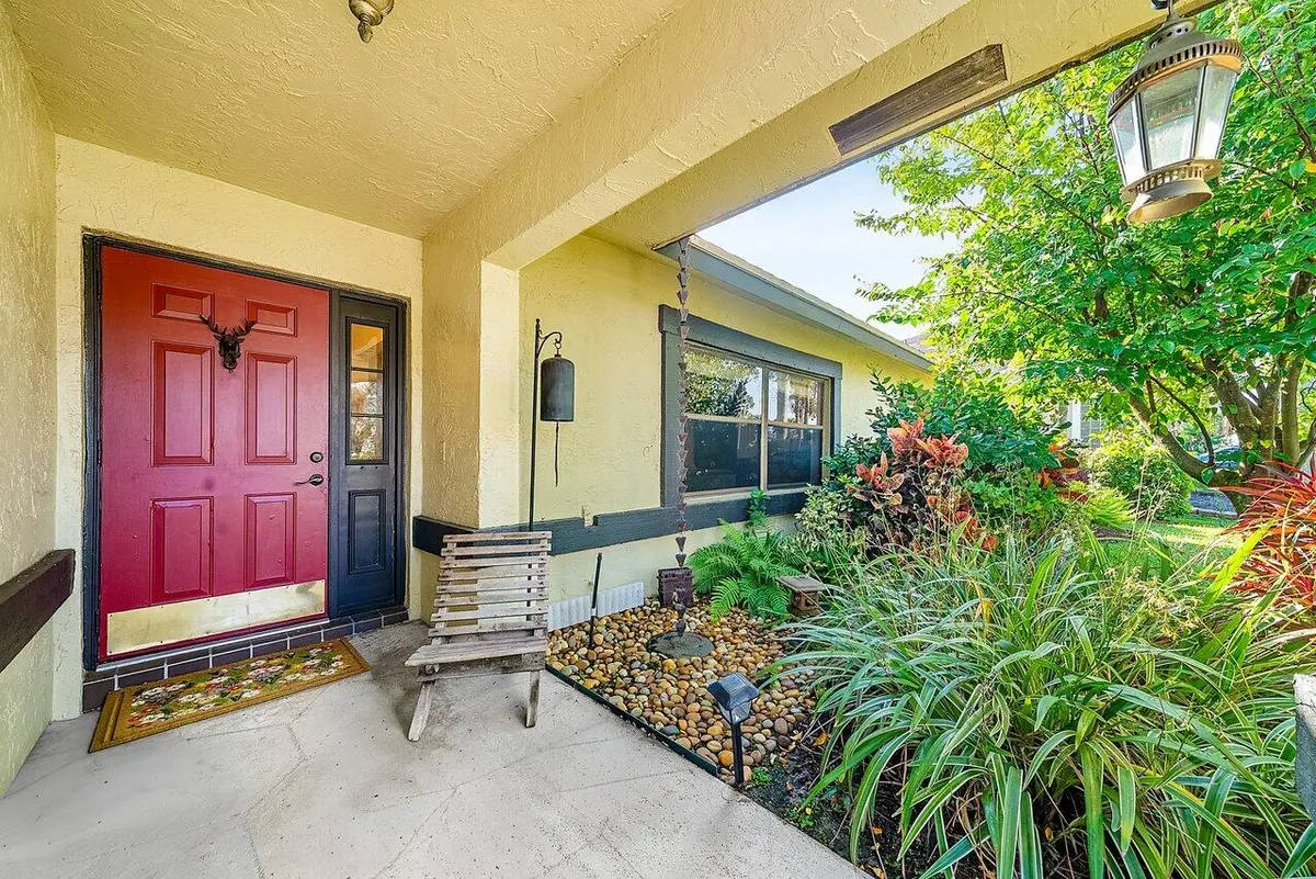 004-1510FirethornDrive-Wellington-FL-334 at 1510 Firethorn Drive, Wellington
