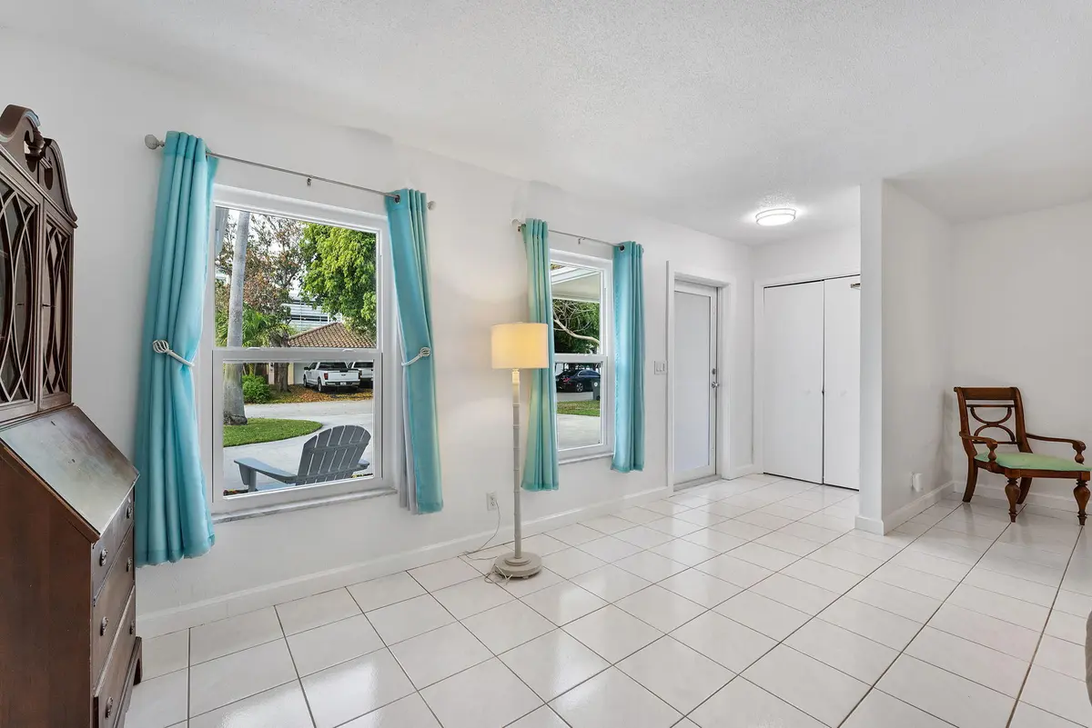 ditty 19 at 788 NW 7th Drive, Boca Raton