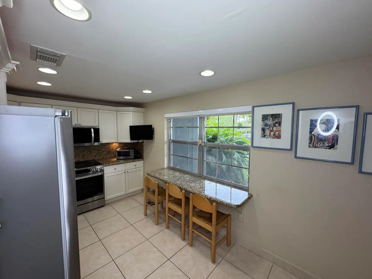 Kitchen-2 at 625 Oaks Drive 106, Pompano Beach