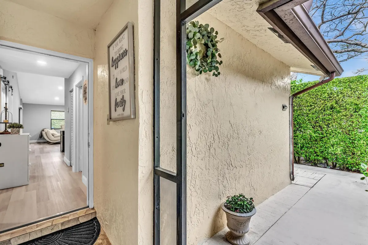 Tiled walkway at 23120 Barwood Park Lane B, Boca Raton