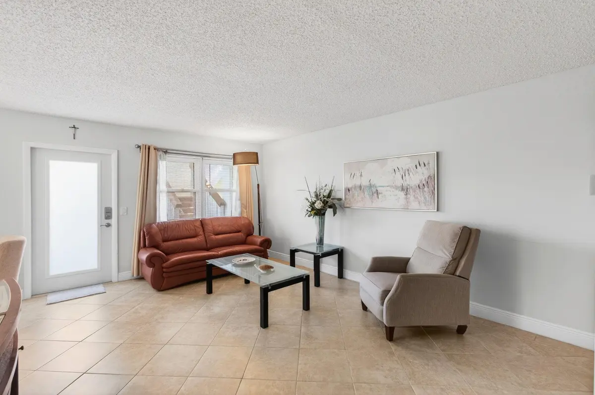 11-web-or-mls-DSC_5397 at 1121 Cambridge F, Deerfield Beach