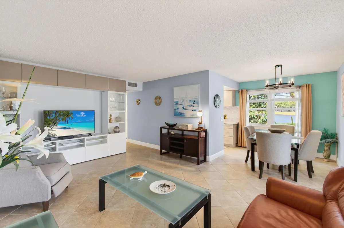 13-web-or-mls-DSC_5407 at 1121 Cambridge F, Deerfield Beach