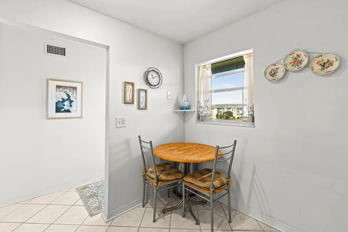 006-2515Northeast1stCourt-410-BoyntonBea at 2515 NE 1st Court 4100, Boynton Beach