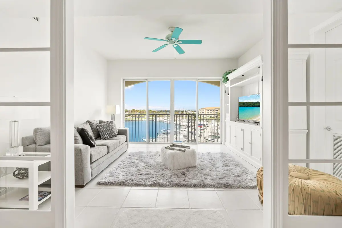 5-web-or-mls-DSC02731 at 14 Harbour Isle Drive Ph01, Fort Pierce