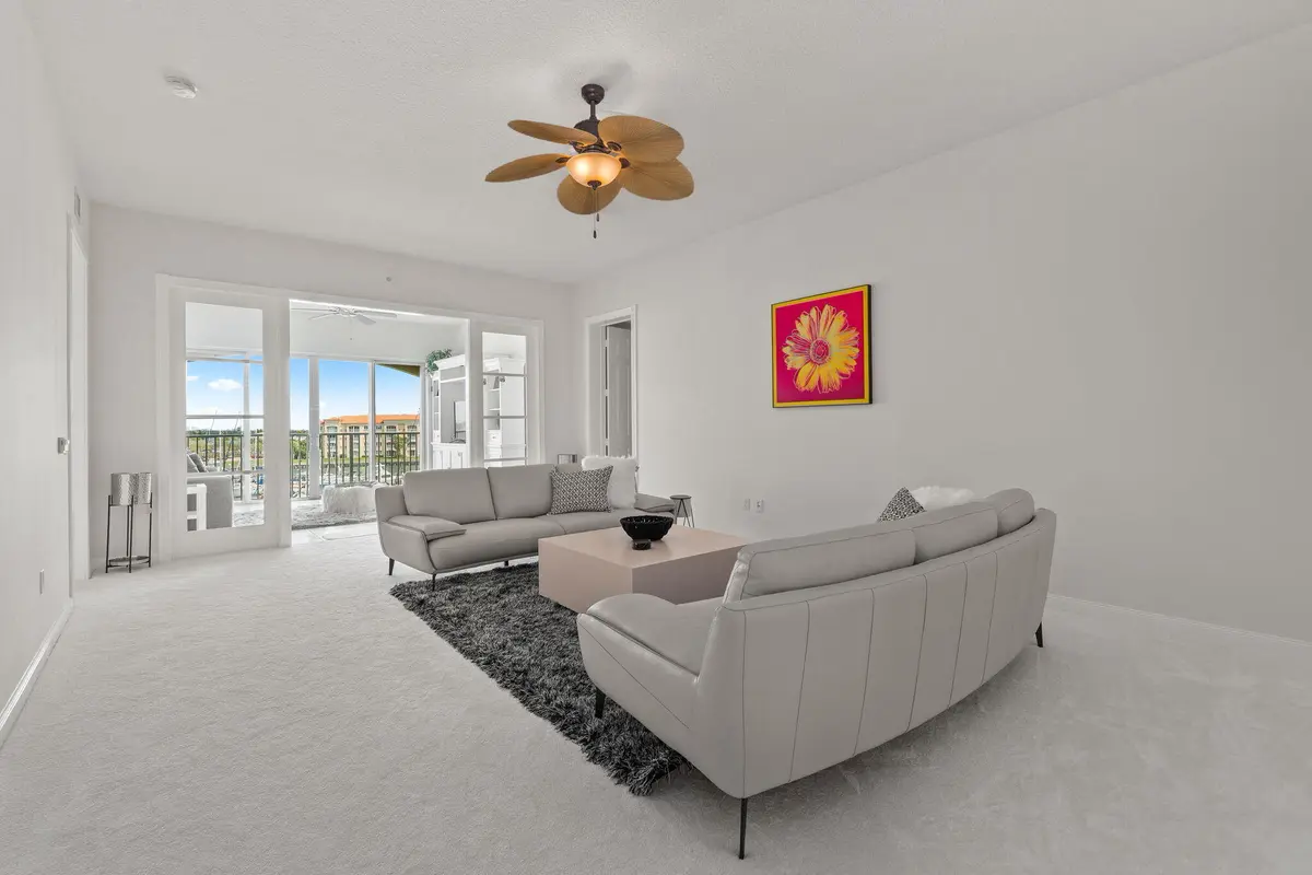 13-web-or-mls-DSC02832 at 14 Harbour Isle Drive Ph01, Fort Pierce