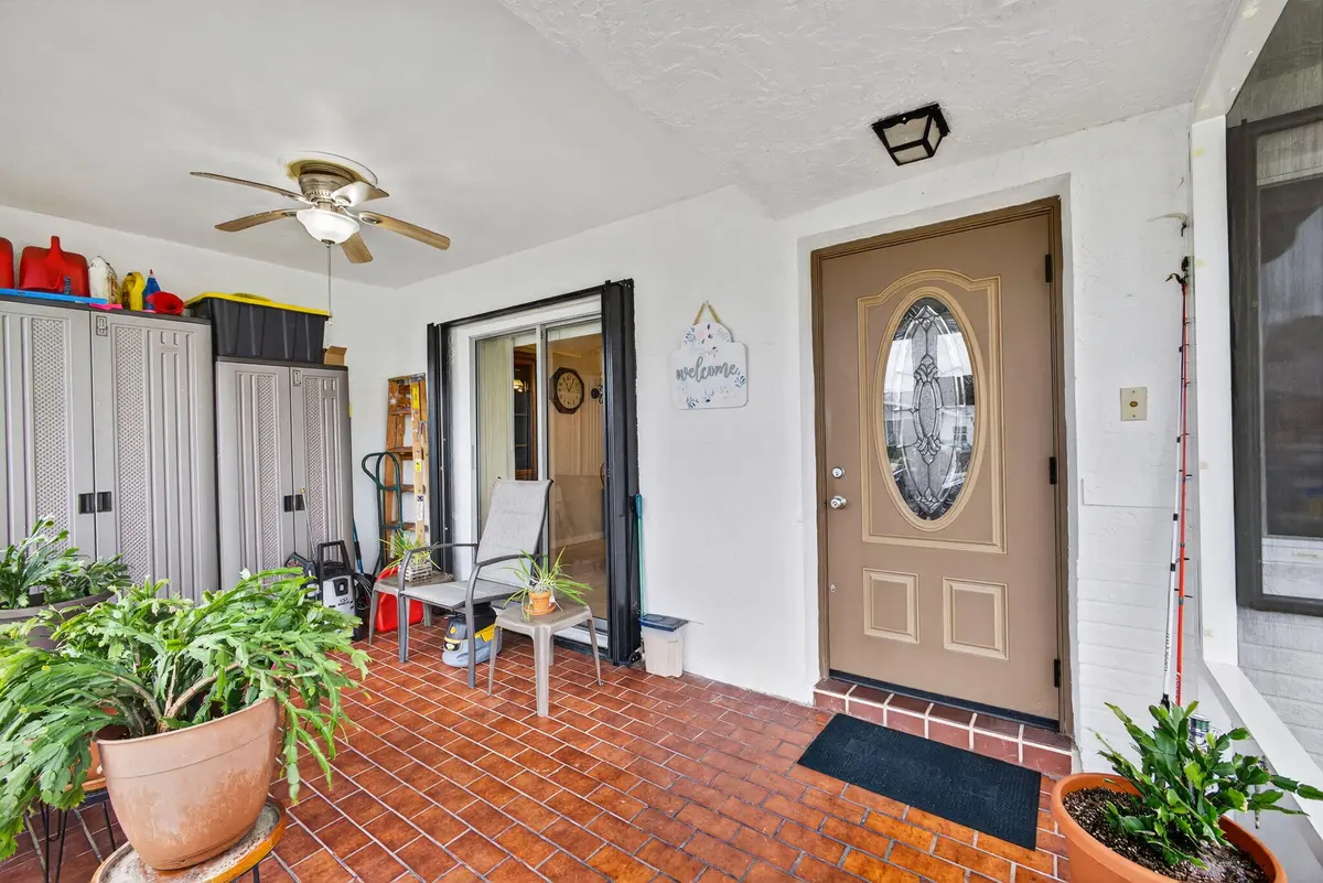 6-web-or-mls-5D1A1418 at 3451 Americo Drive, West Palm Beach