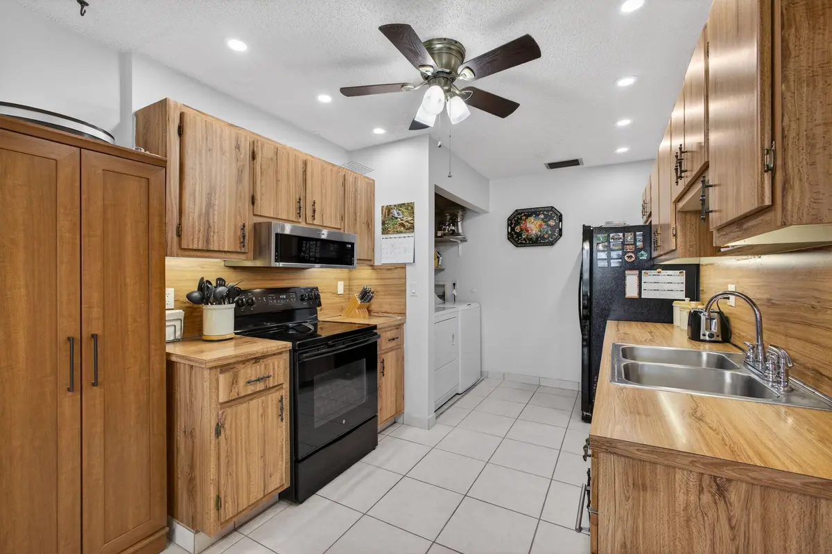 10-web-or-mls-5D1A1538 at 3451 Americo Drive, West Palm Beach