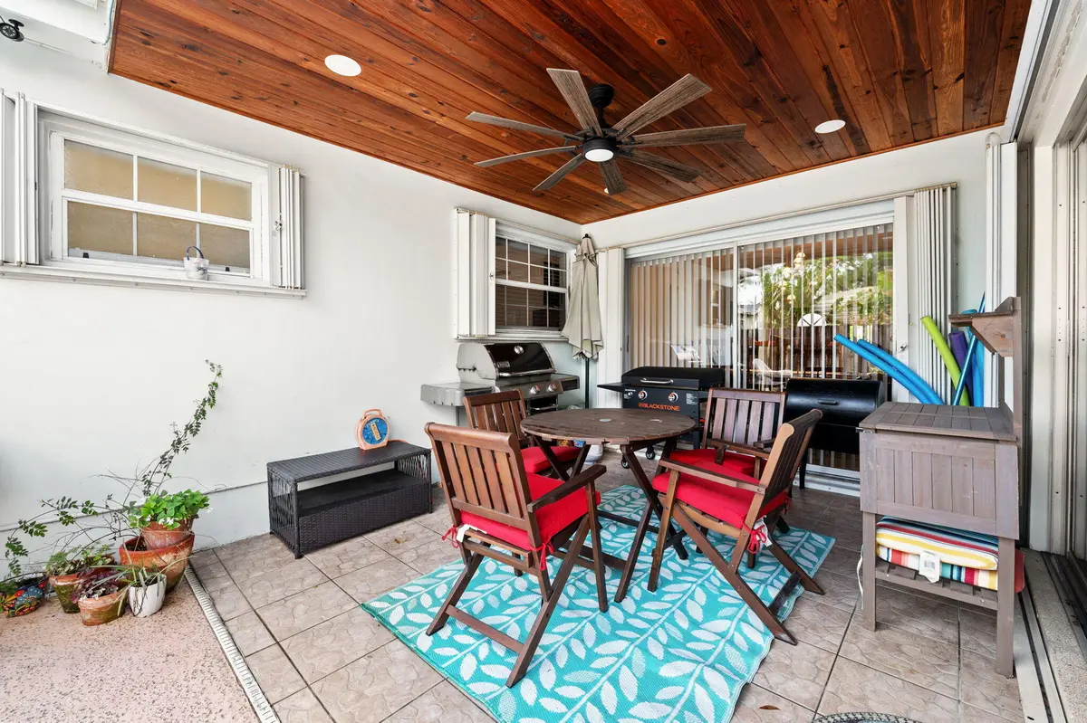 20-web-or-mls-4954-sw-91st-ave at 4954 SW 91st Avenue, Cooper City