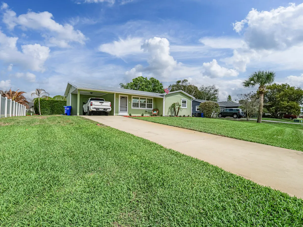 573 Autumn Terrace, Sebastian, FL – photo 3