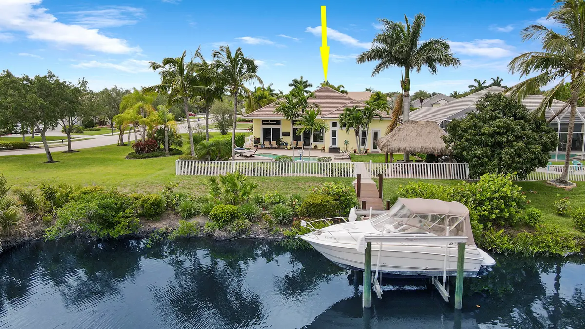 Rear Exterior at 660 SW Yacht Basin Way, Stuart