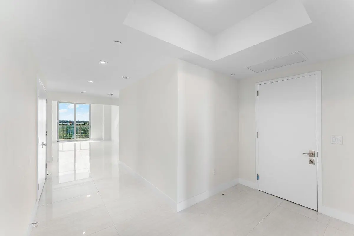 011-3100NorthOceanDrive-RivieraBeach-FL- at 3100 N Ocean Drive P705, Riviera Beach