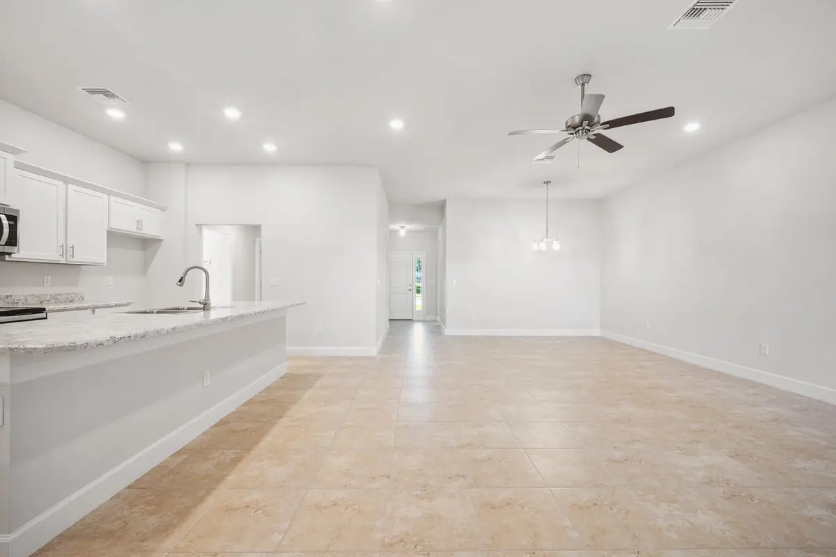 8629 Giovanni Avenue, Fort Pierce, FL – photo 7