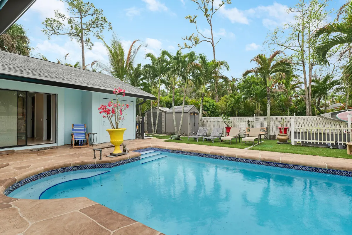 Pool at 13362 La Mirada Circle, Wellington