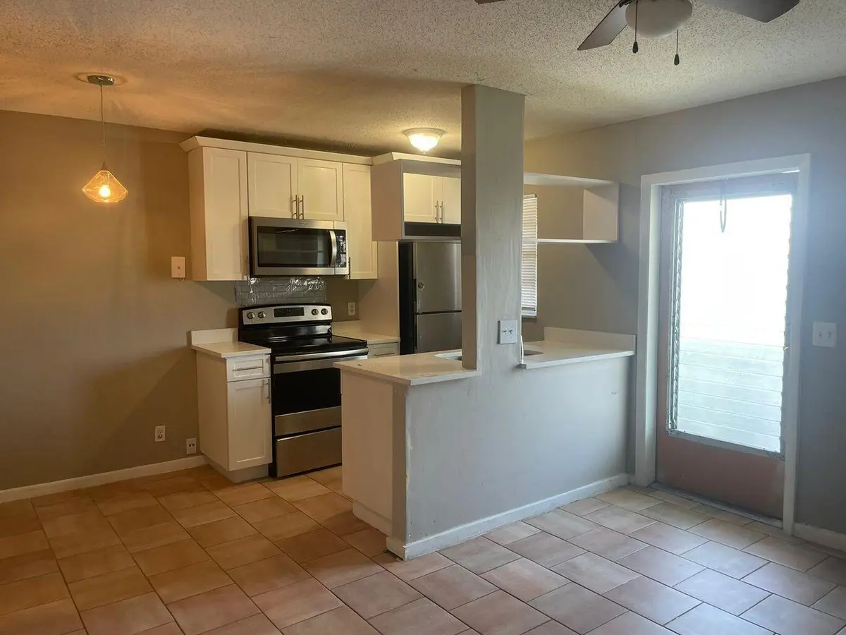 Kitchen at 702 N L Street 13, Lake Worth Beach