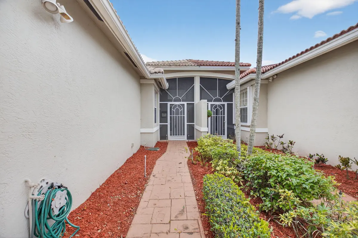 4-web-or-mls-DSC_6070 at 10585 Royal Caribbean Circle, Boynton Beach