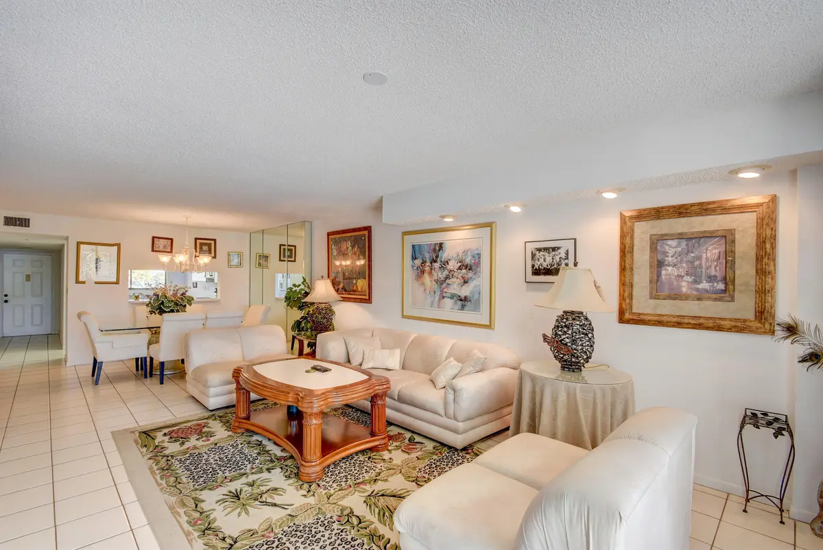 15461 5 at 15461 Pembridge Drive 309, Delray Beach