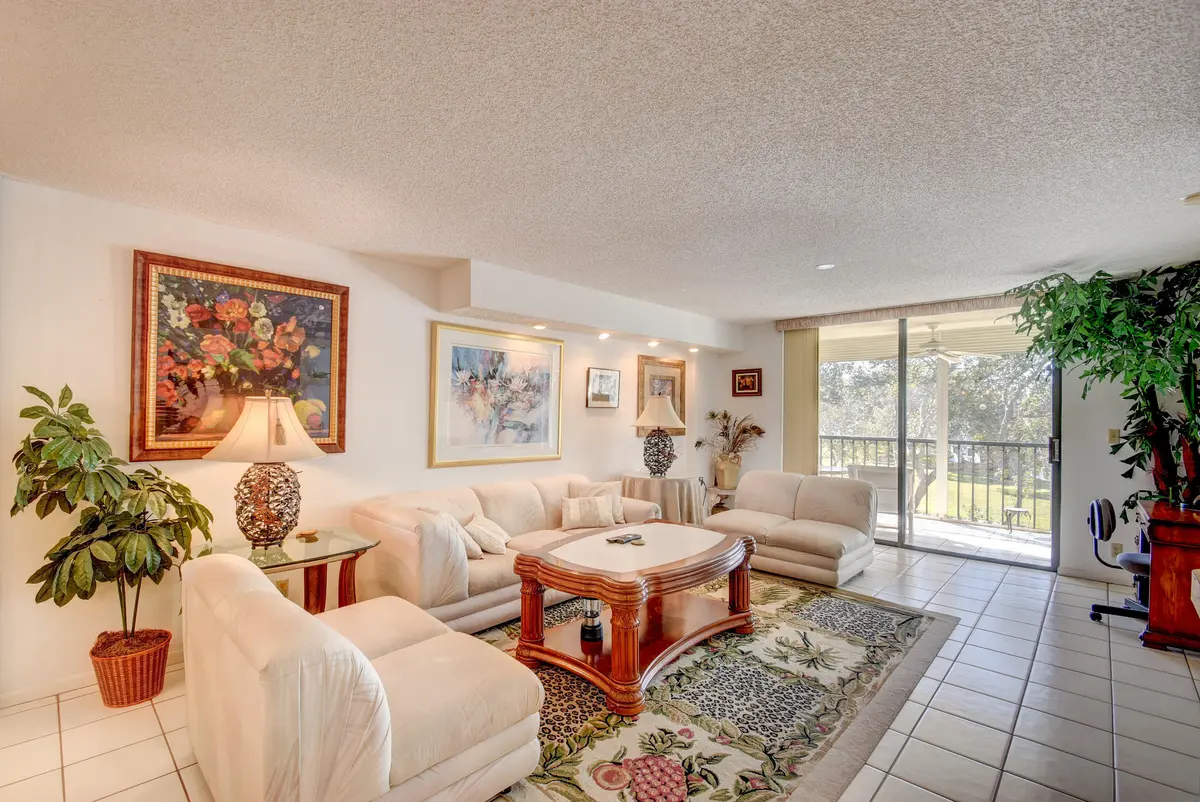 15461 3 at 15461 Pembridge Drive 309, Delray Beach