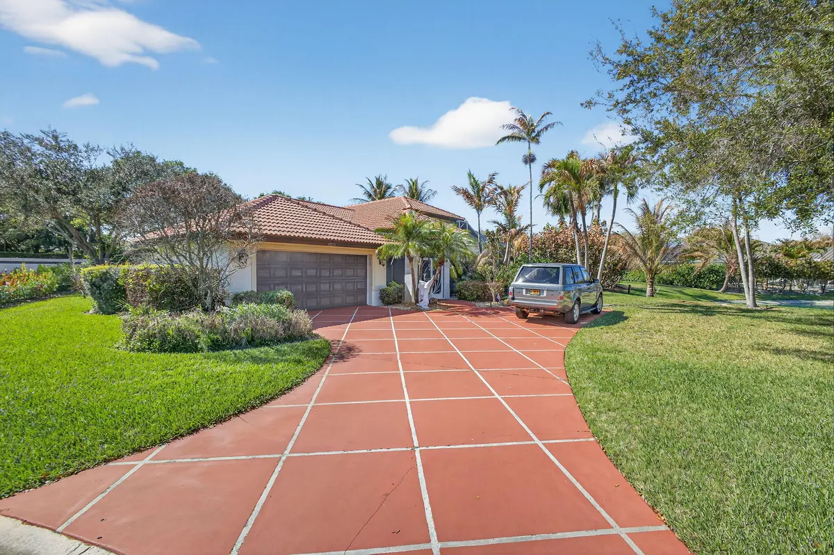 Front at 8075 SE Governors Way, Hobe Sound