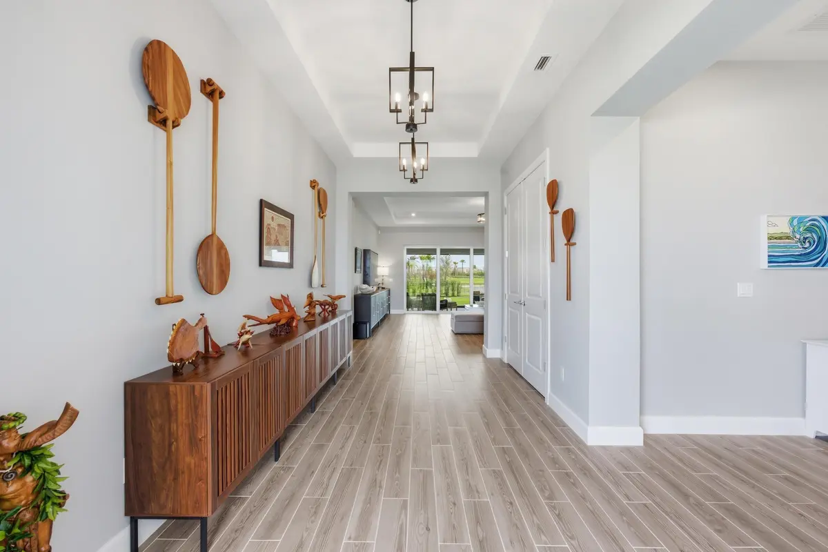 Large Foyer and Front hall at 10639 Vineyard Drive, Port St. Lucie