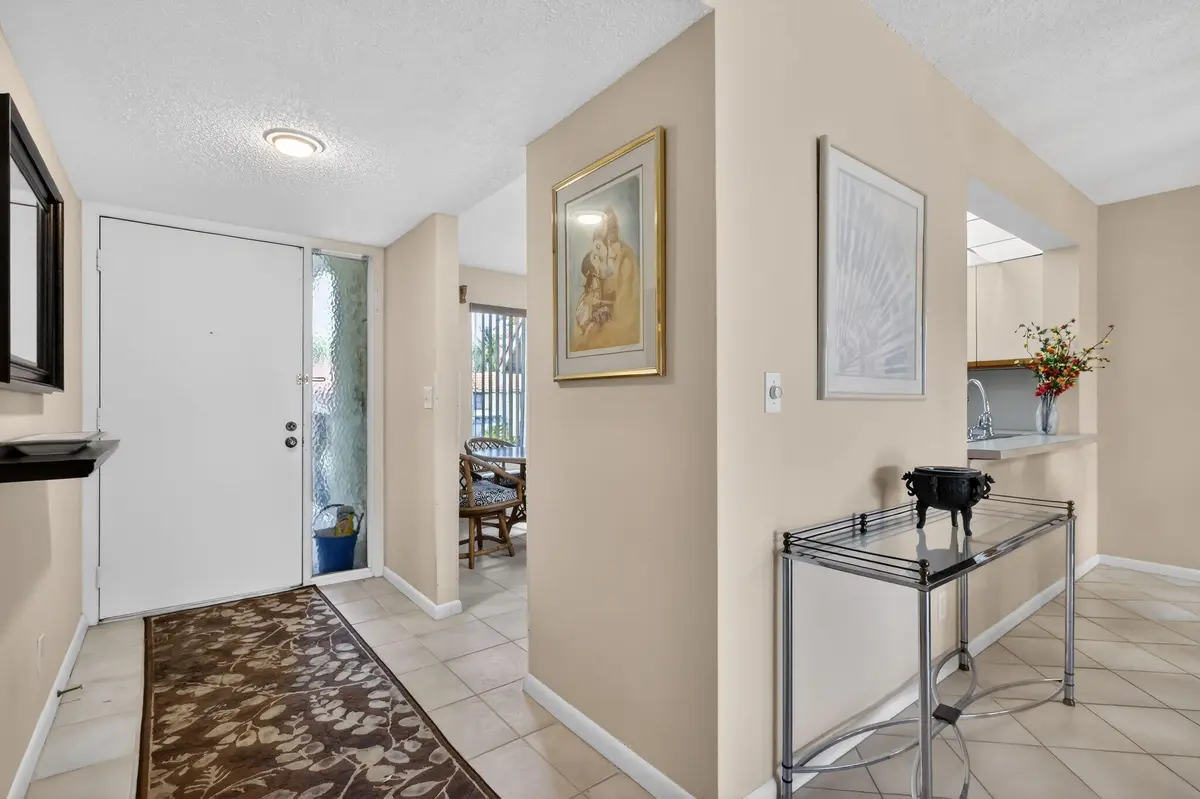8-web-or-mls-F14A1513 at 5561 Fairway Park Drive 203, Boynton Beach