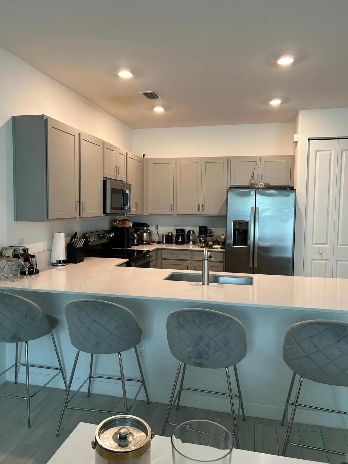 living 2 at 4505 Hartwell Lane, Riviera Beach