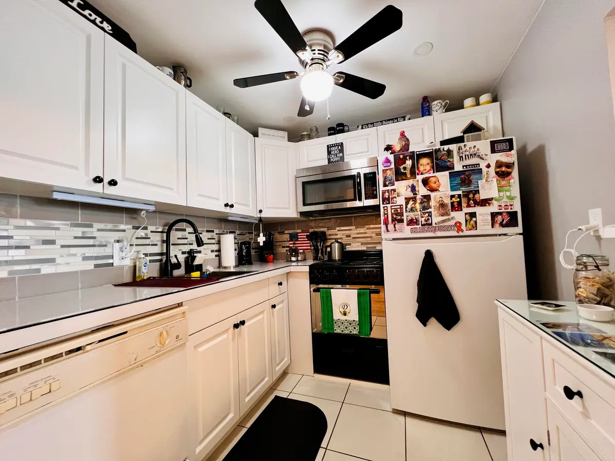 Updated Kitchen at 334 Southampton B, West Palm Beach
