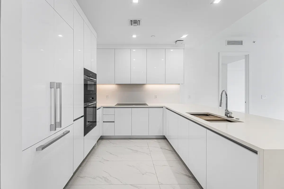 005-220LakeShoreDrive-1613-LakePark-FL-3 at 220 Lake Shore Drive 1613, Lake Park