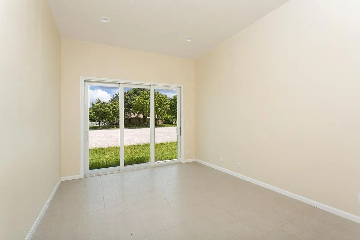 Arena View Lounge at 2088 Appaloosa Trail, Wellington