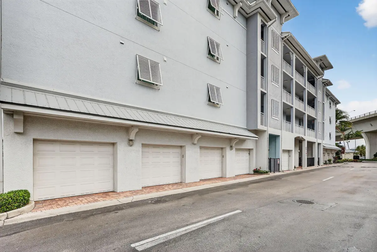 Building at 675 NW Flagler Avenue Unit 202, Stuart