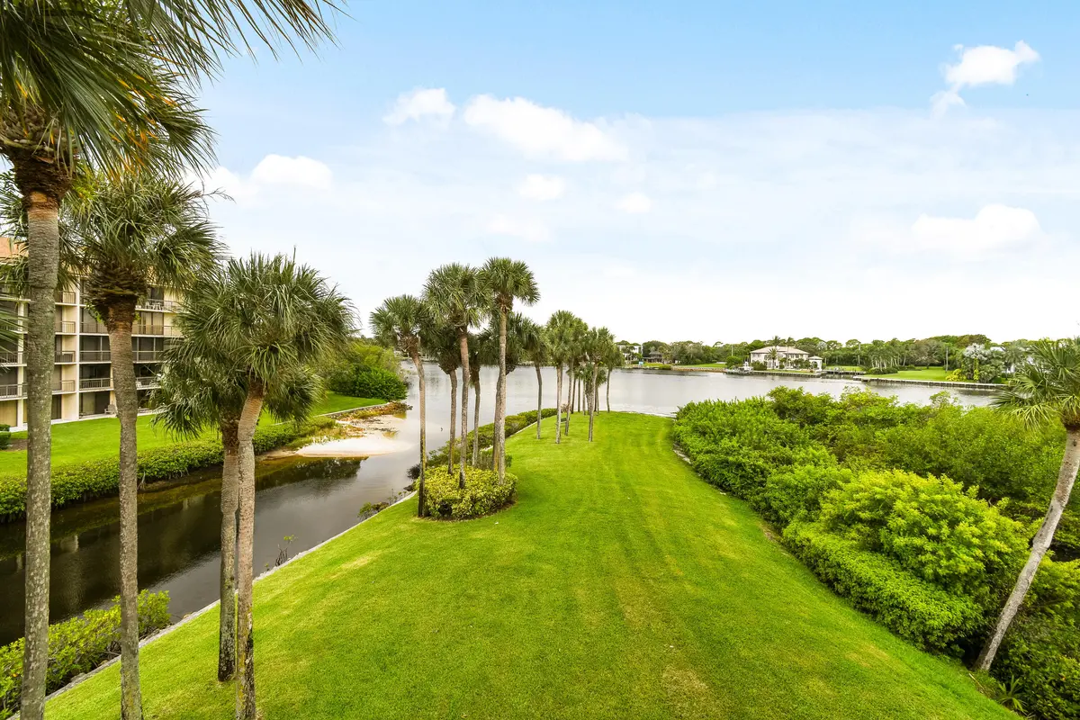 DSC_5866 at 1701 Marina Isle Way 301, Jupiter