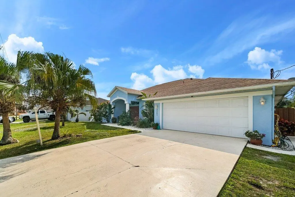 front2.jpg-SMALL at 3285 SE Pinto Street, Port St. Lucie