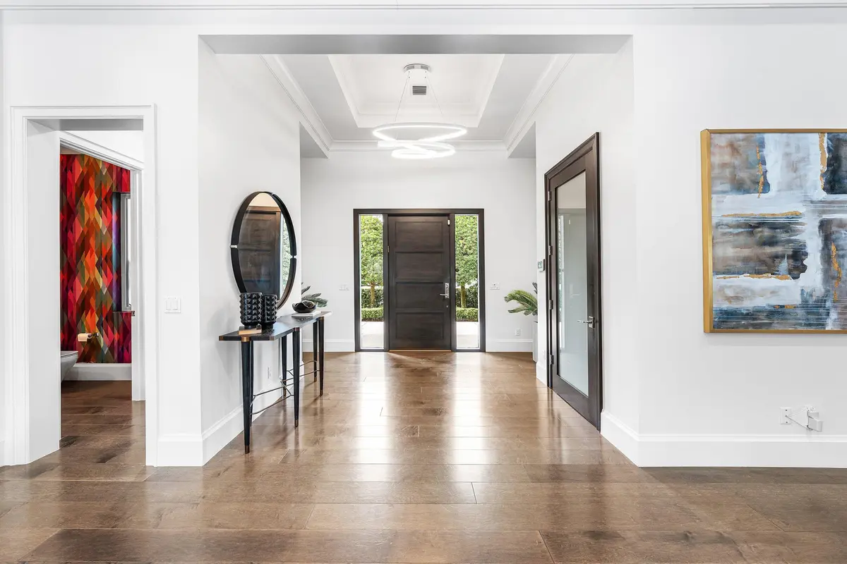 Welcome at 598 NW 9th Court, Boca Raton